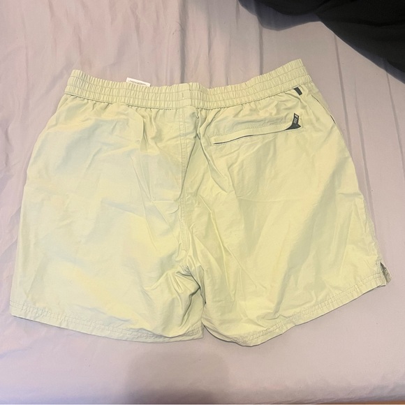 Vans Men’s Shorts - Picture 2 of 2